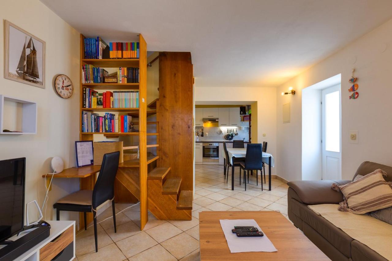 Apartments Valeria, مالي لوشينغْ المظهر الخارجي الصورة